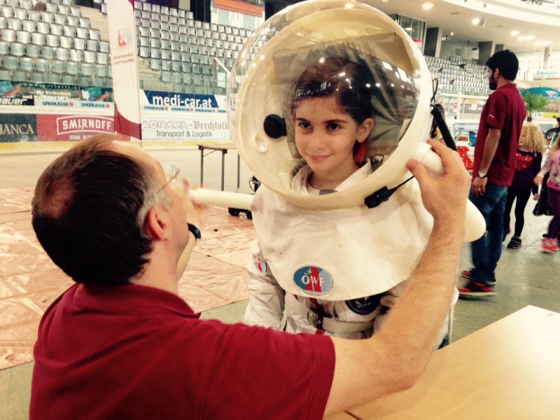 Internship 2015: Travelling to Mars and back!